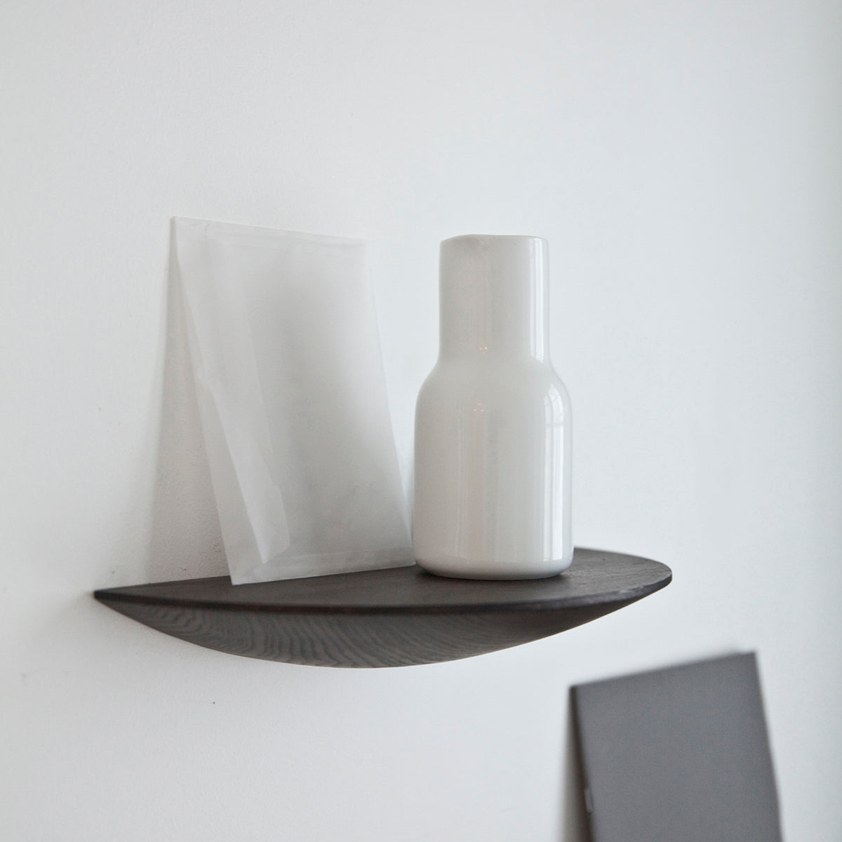 Elara Haus Half-Moon Display Ledge