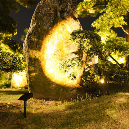 Elara Haus Solar Powered Outdoor Zoom Spotlight